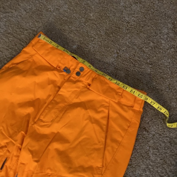 Volcom slightly removed ski pants size small - Picture 14 of 16